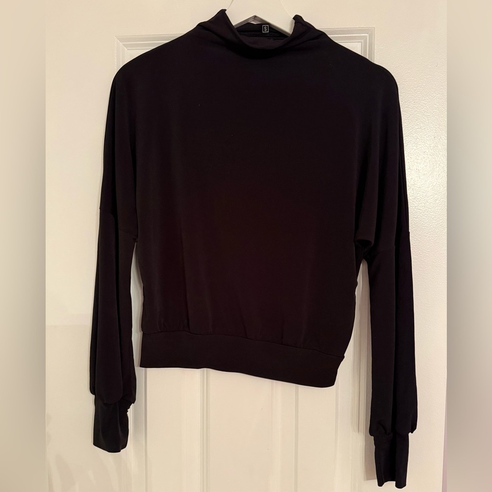 NWOT Black Long Sleeve Top Size S